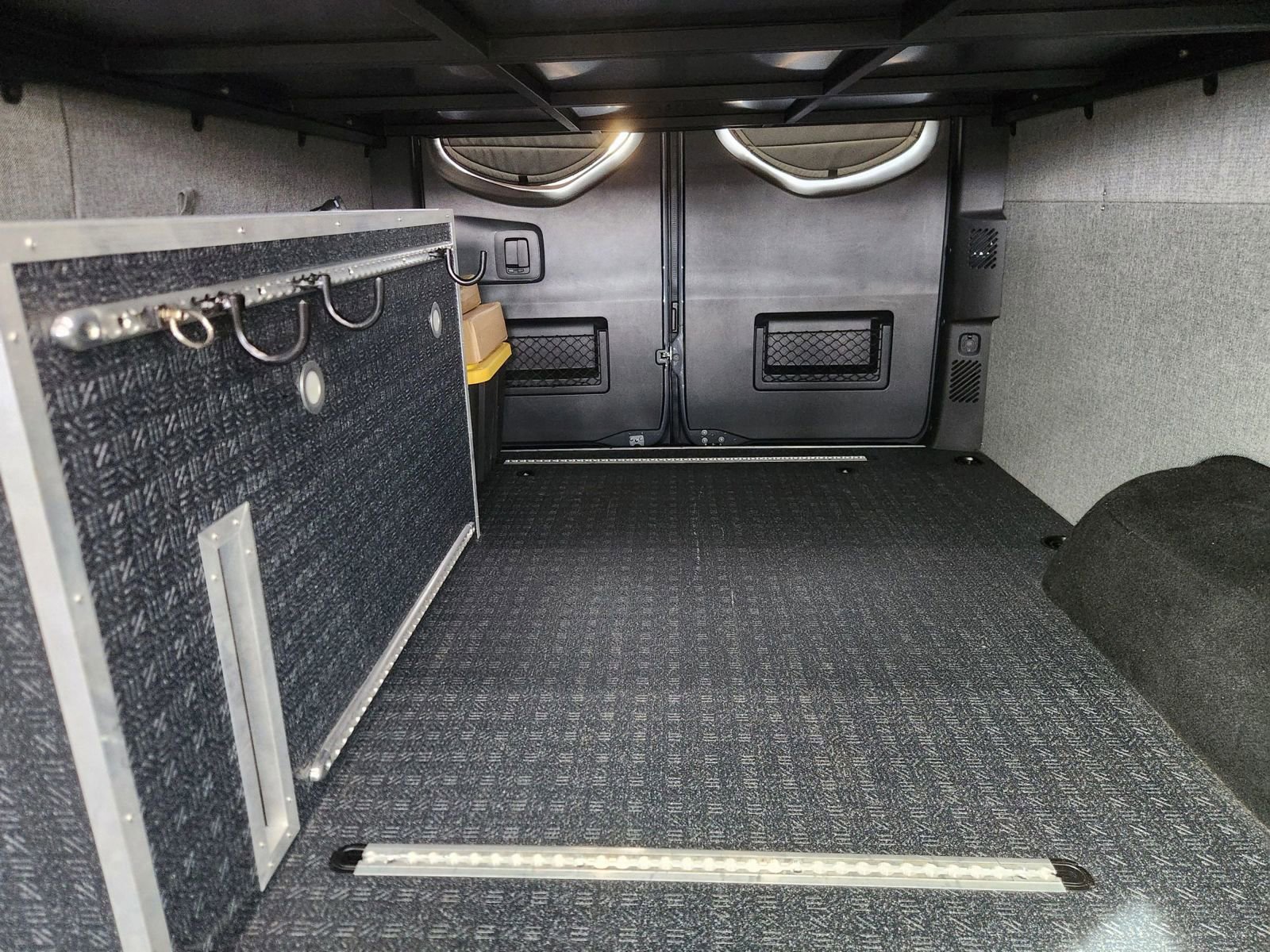 Used 2022 Mercedes-Benz Sprinter 2500 image 45