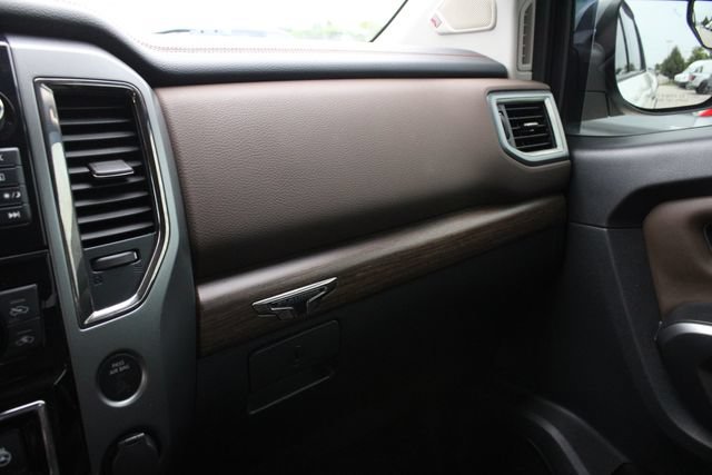 Used 2017 Nissan Titan Platinum Reserve AWD/4WD image 20
