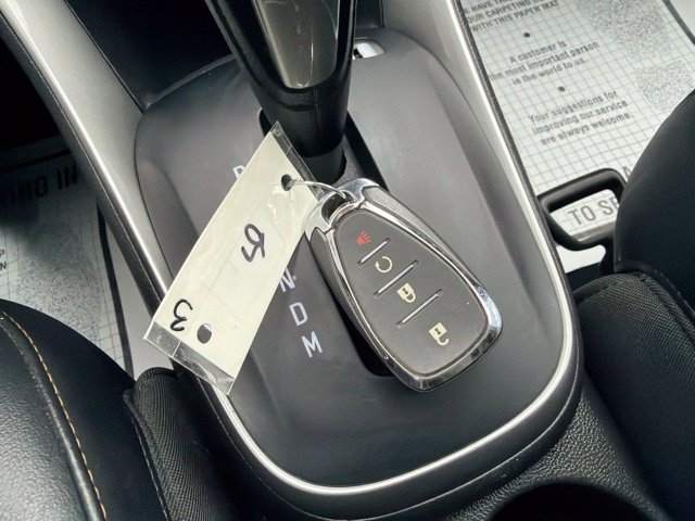 Used 2022 Chevrolet Trax LT w/ LT Convenience Package AWD/4WD image 29