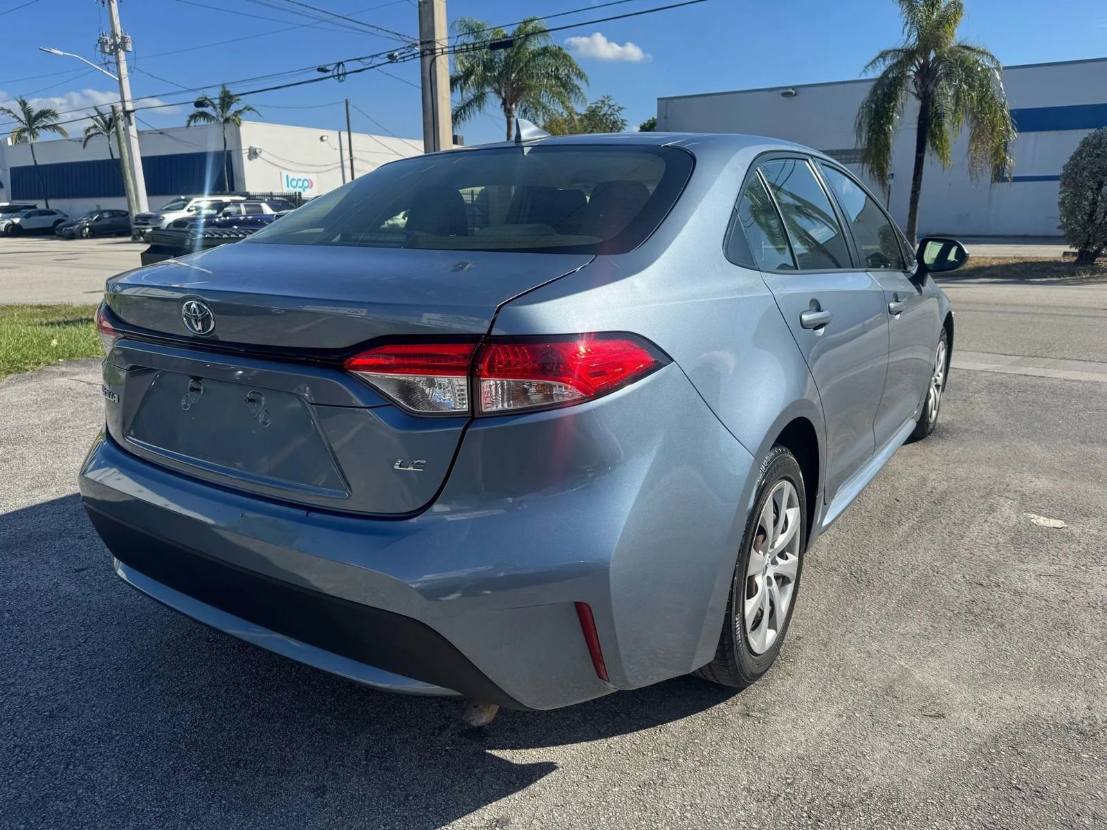 Used 2020 Toyota Corolla LE image 5