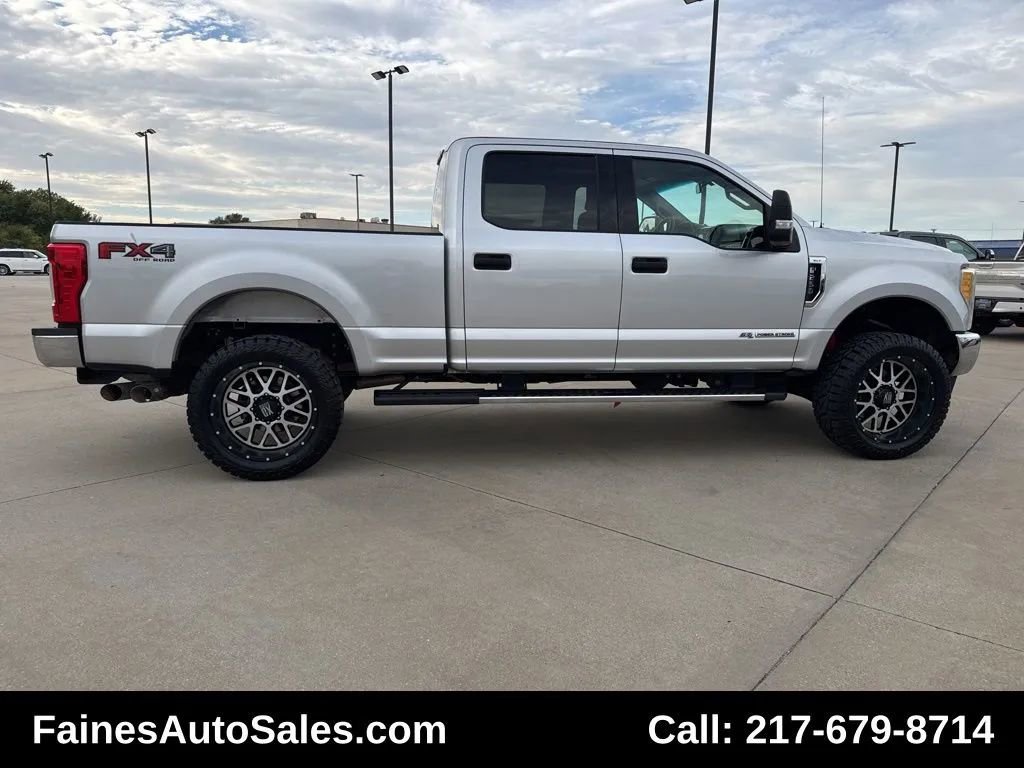 Used 2017 Ford F250 XLT w/ XLT Value Package image 26