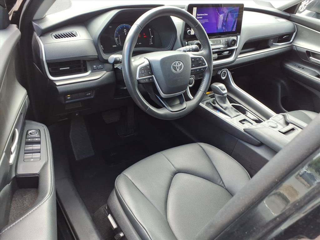 Certified 2025 Toyota Grand Highlander AWD image 18