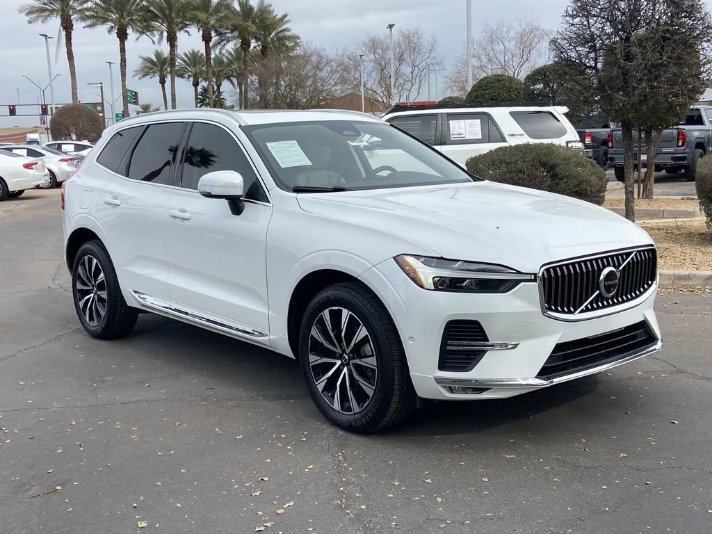 Used 2023 Volvo XC60 B5 Plus AWD/4WD image 32