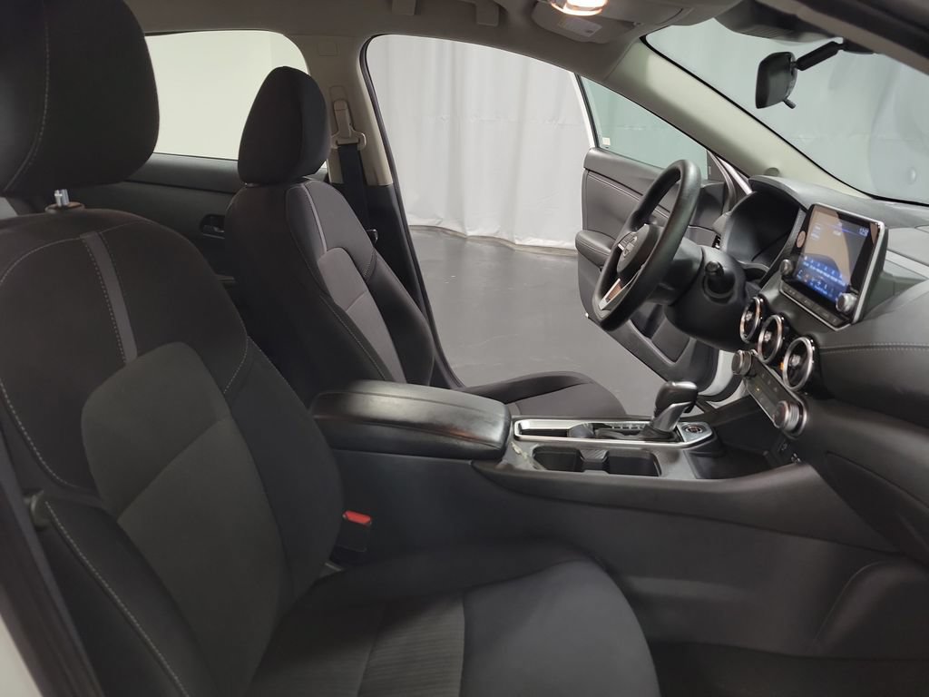 Used 2024 Nissan Sentra SV FWD image 29