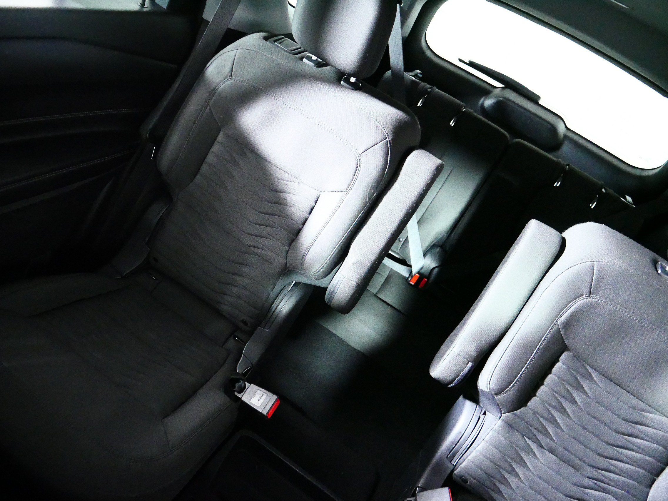 Used 2021 Ford Explorer XLT AWD/4WD image 12