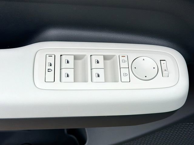 New 2026 Hyundai Santa Fe SE image 17