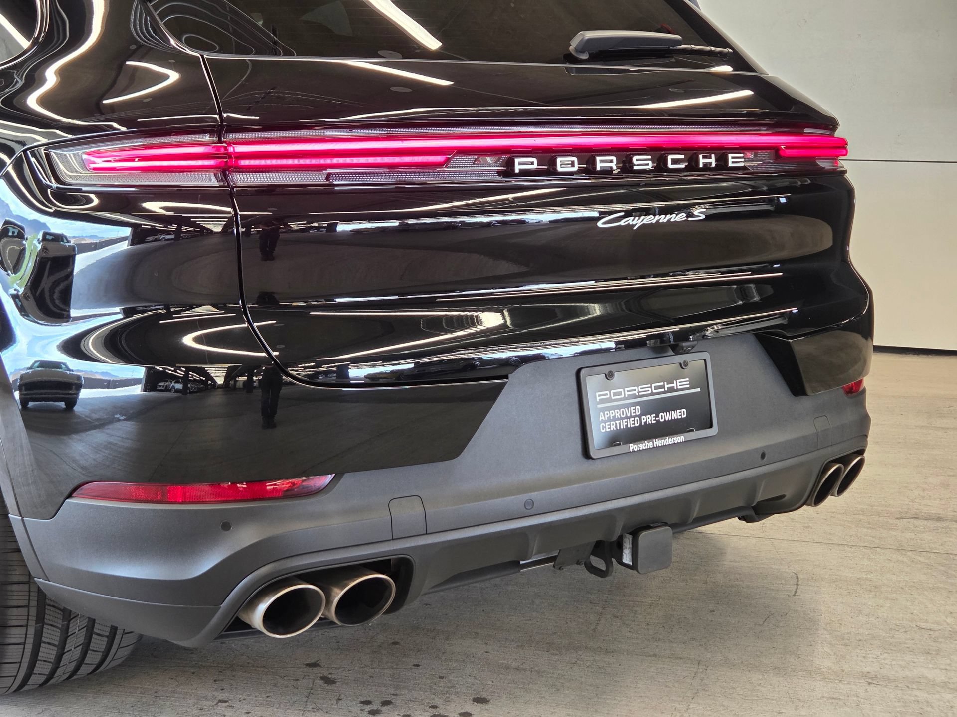 Certified 2024 Porsche Cayenne S AWD/4WD image 8