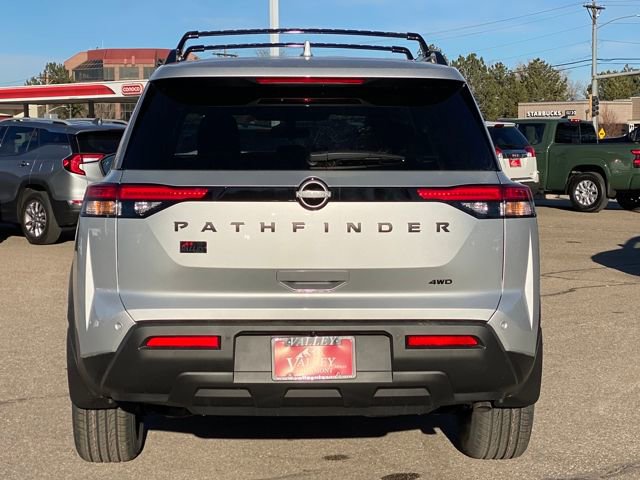 New 2025 Nissan Pathfinder SV image 4