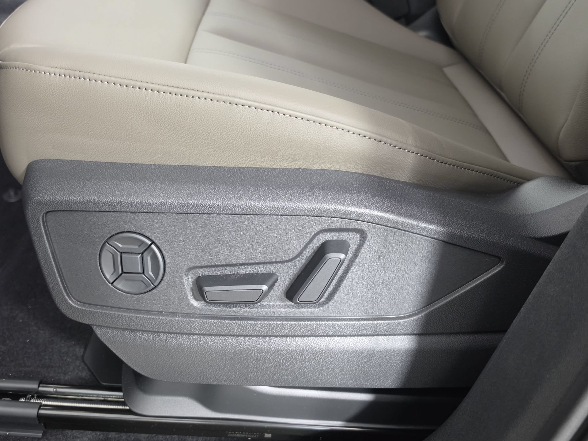 New 2026 Audi Q5 Premium Plus AWD/4WD image 14