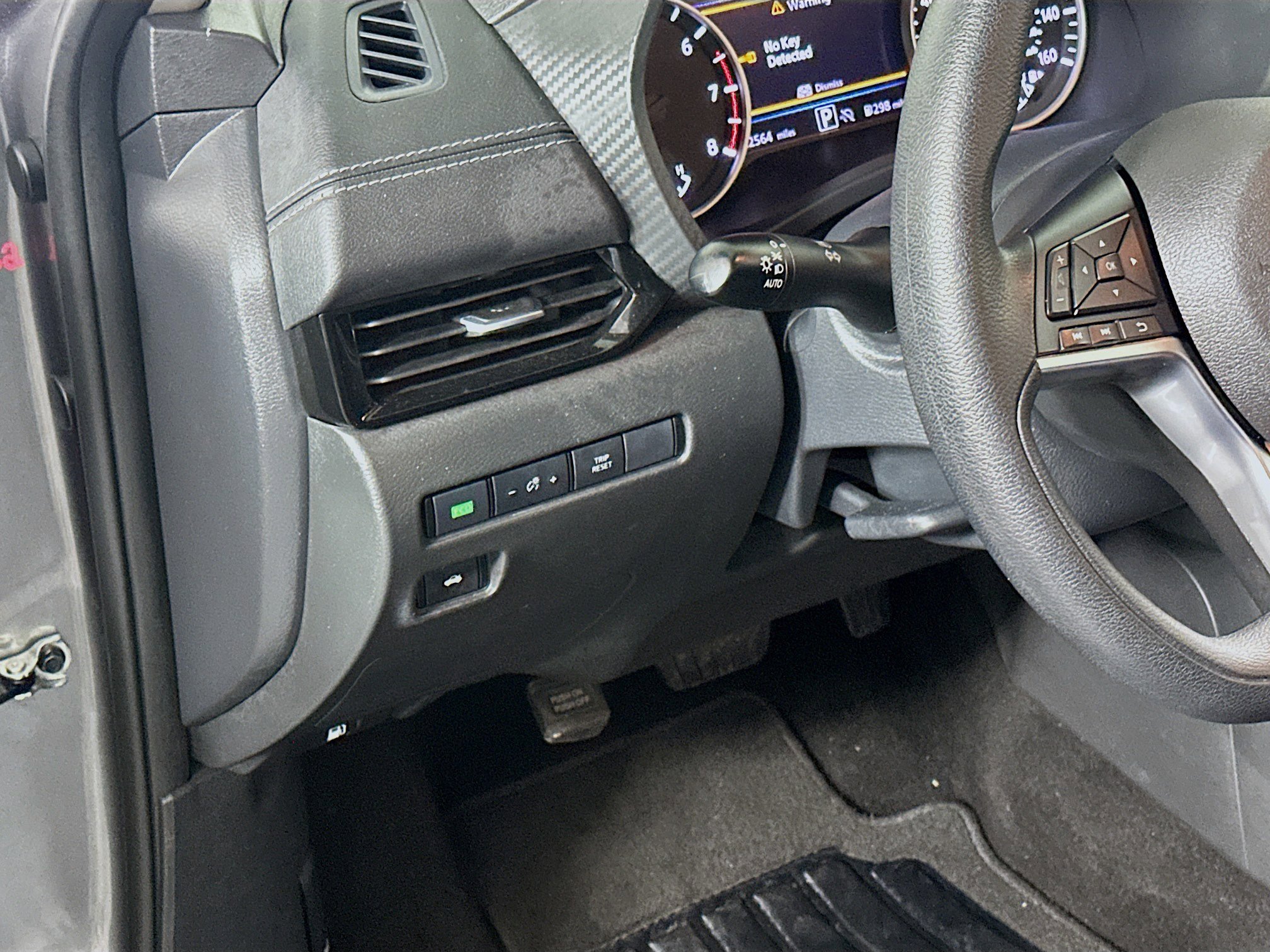 Used 2025 Nissan Sentra SV image 16