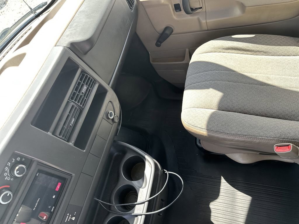 Used 2010 GMC Savana 3500 Extended w/ Chrome Appearance Package RWD image 21