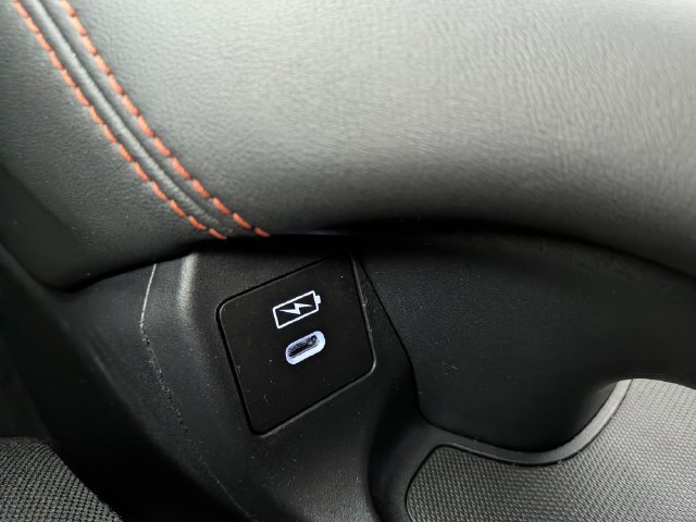 Used 2024 Honda HR-V Sport image 9