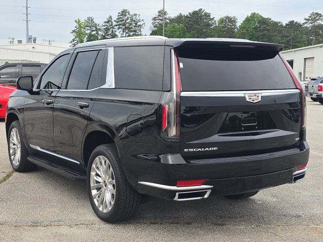 Used 2024 Cadillac Escalade Premium Luxury AWD/4WD image 3