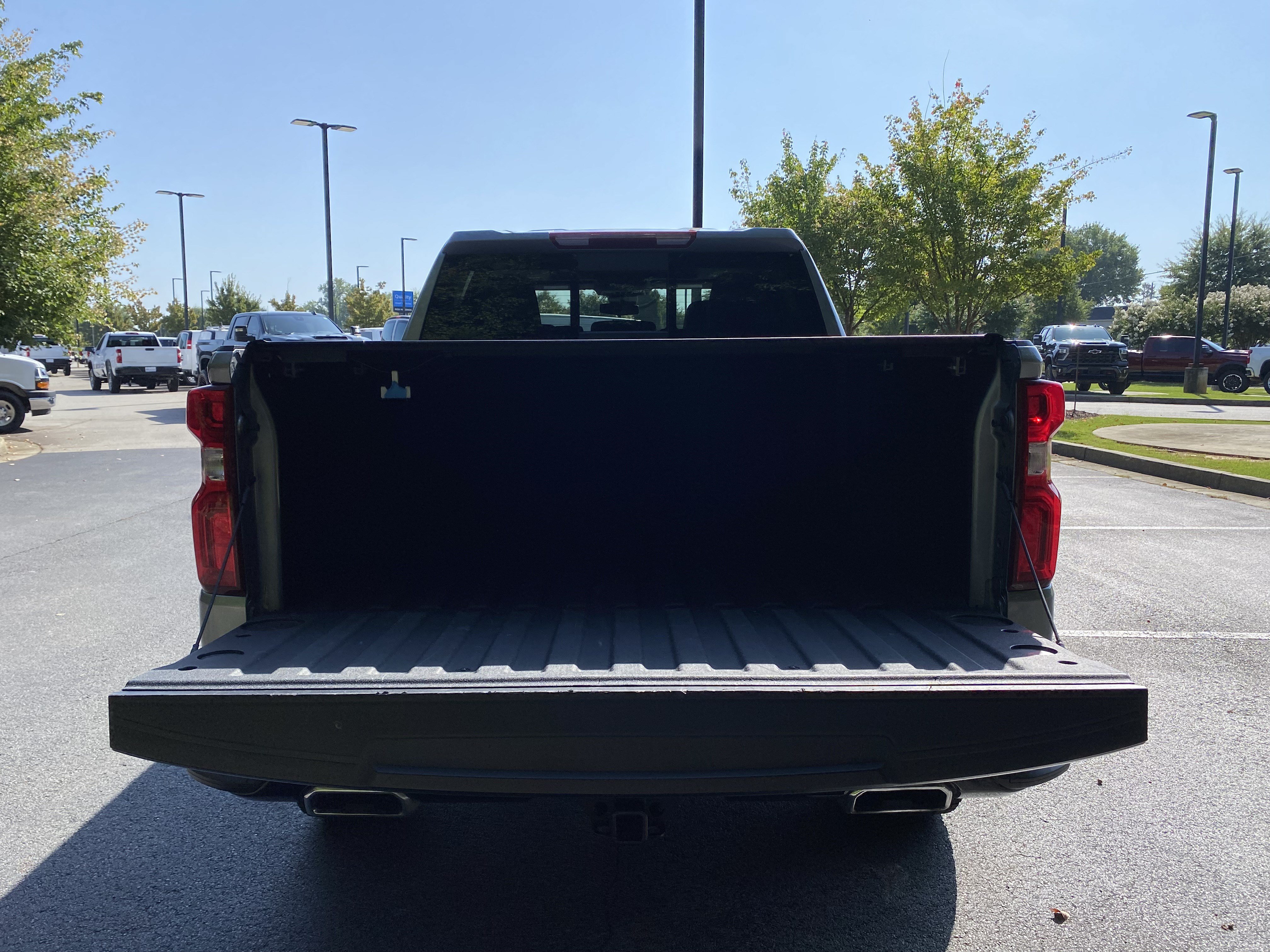 Used 2024 Chevrolet Silverado 1500 LT Trail Boss w/ Convenience Package II AWD/4WD image 11