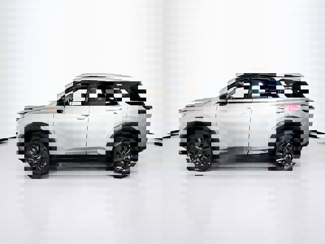 New 2025 Nissan Pathfinder S image 8