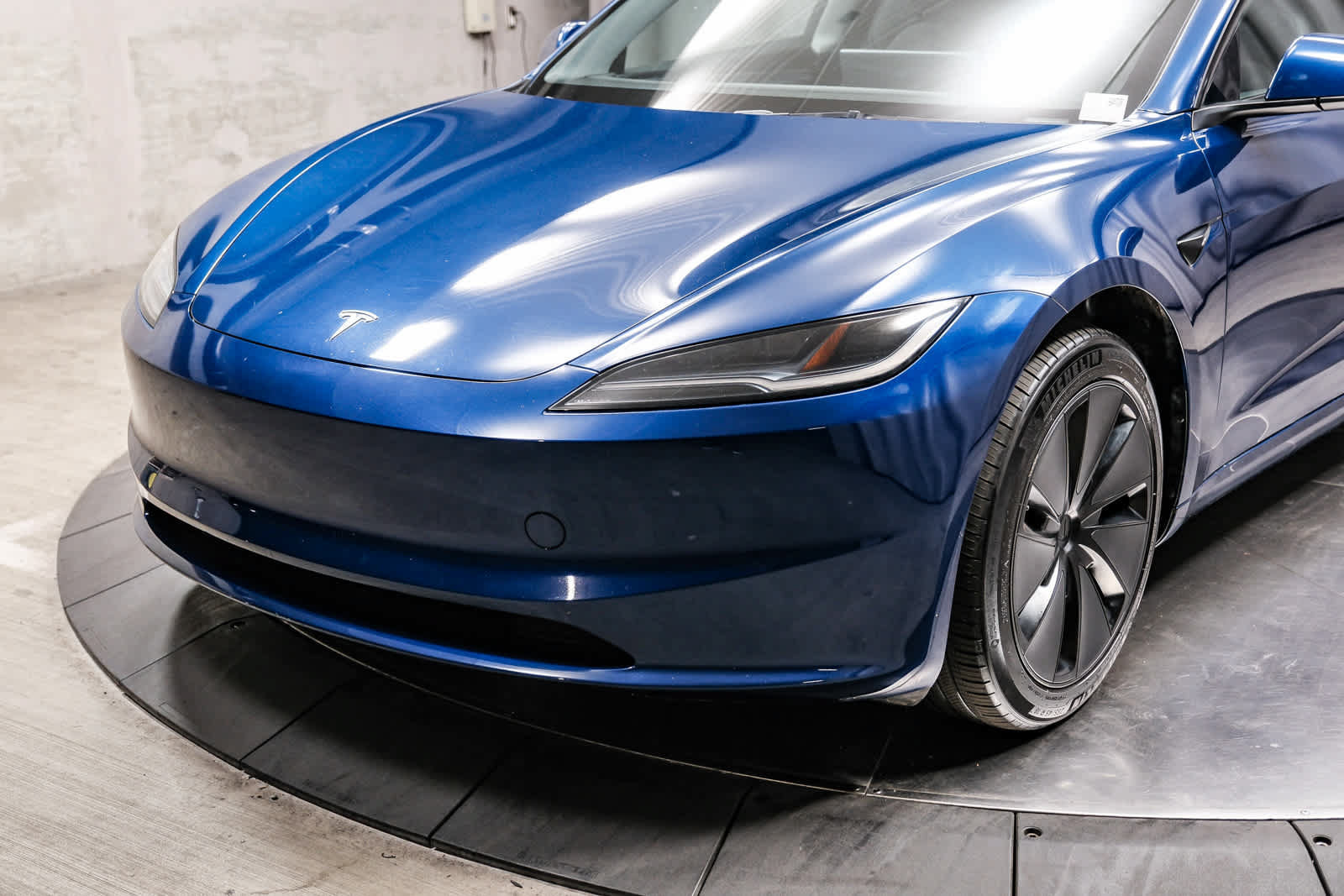 Used 2024 Tesla Model 3 Standard Range RWD image 11