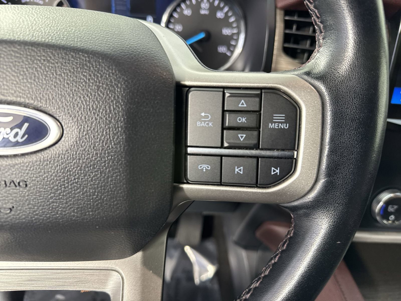 Used 2022 Ford Expedition Max Limited image 12