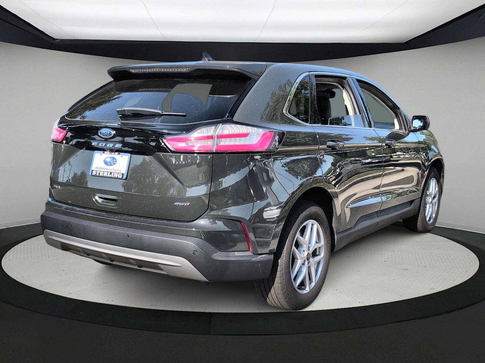 Used 2024 Ford Edge SEL AWD/4WD image 8