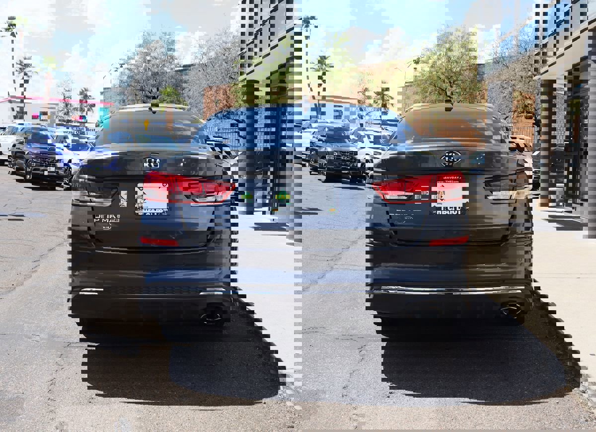 Used 2020 Kia Optima LX image 11