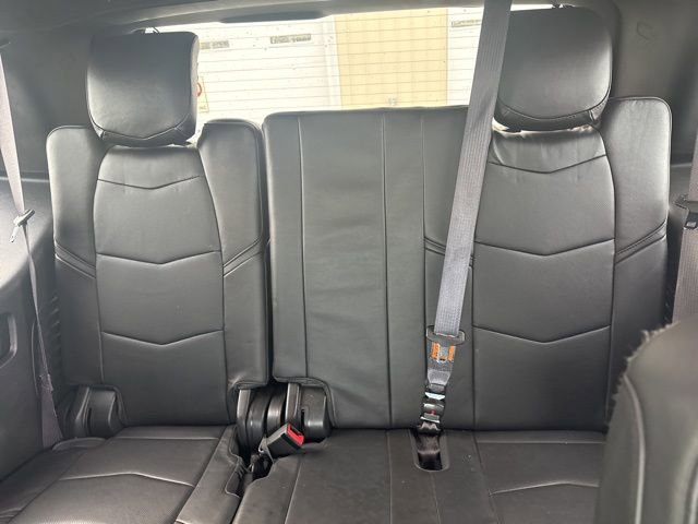 Used 2016 Cadillac Escalade Platinum image 13