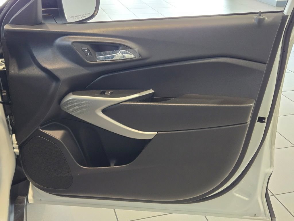 New 2026 Chevrolet Trax RS w/ Driver Confidence Package FWD image 5
