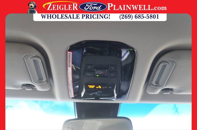 Used 2022 Toyota Venza LE image 29