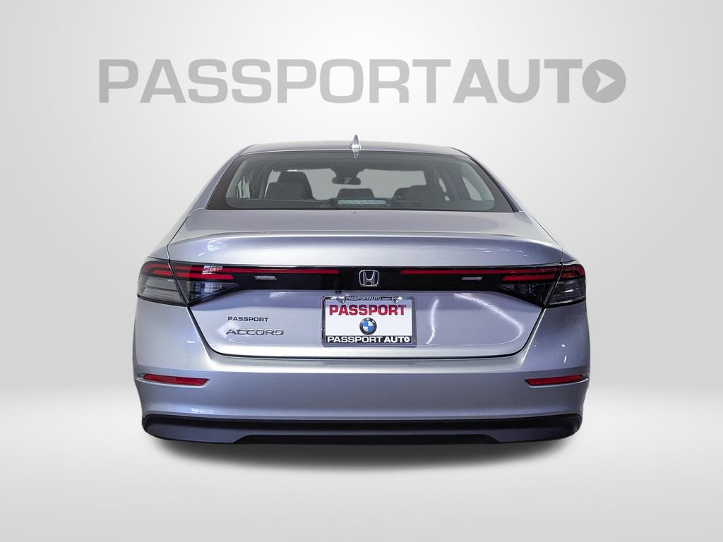 Used 2023 Honda Accord EX image 6