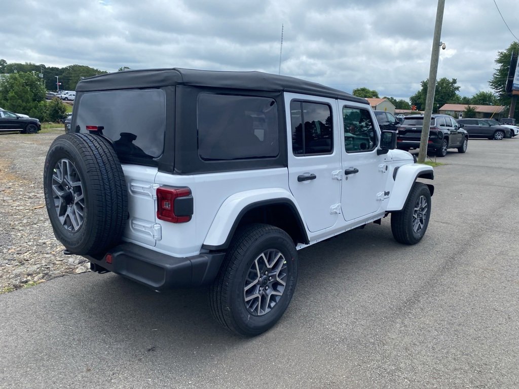 New 2025 Jeep Wrangler Sahara image 5