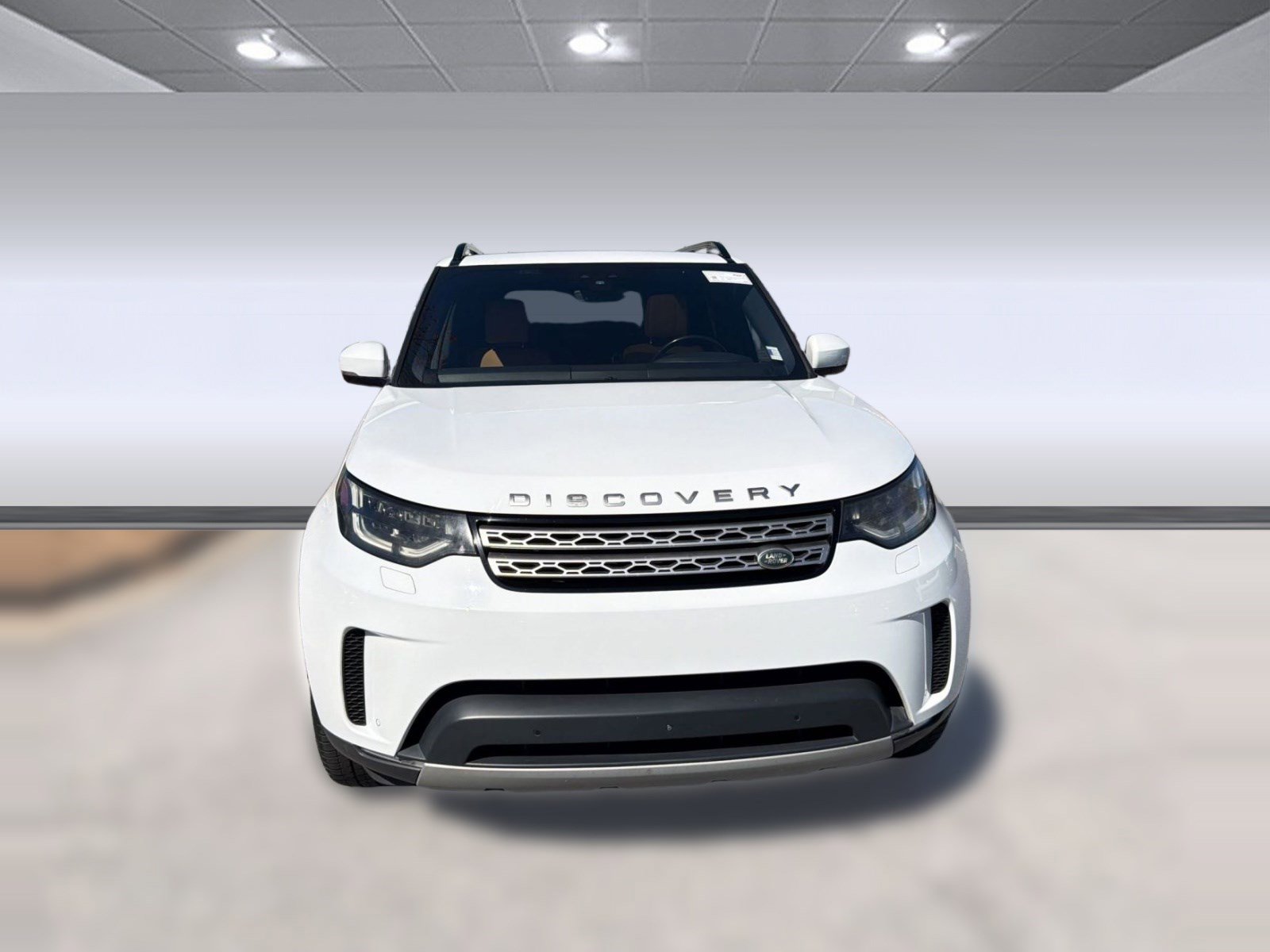 Used 2018 Land Rover Discovery HSE Luxury image 6
