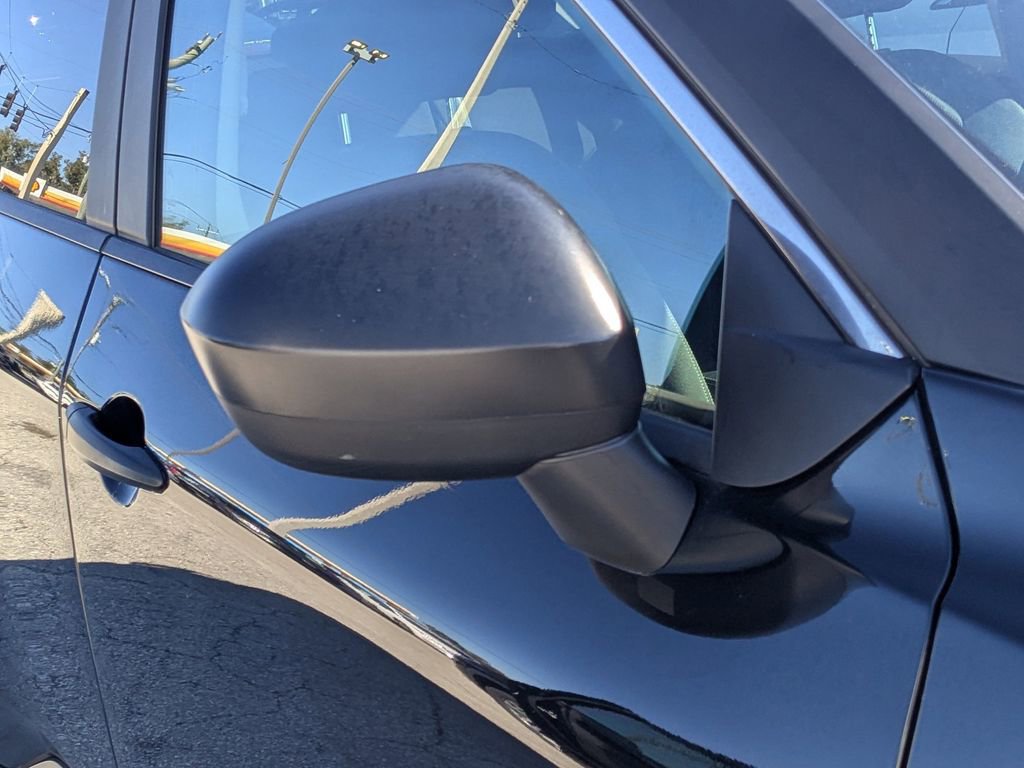 Used 2023 Nissan Rogue S image 10