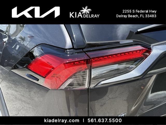 Used 2023 Toyota RAV4 Limited FWD image 7