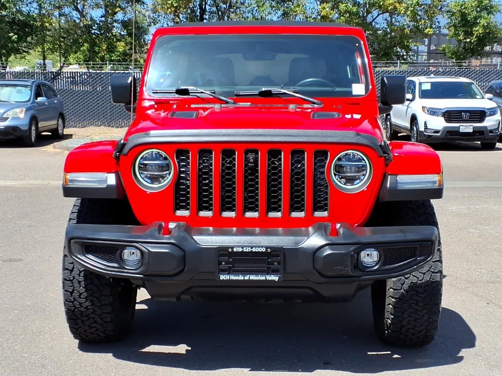 Used 2022 Jeep Wrangler Unlimited Rubicon w/ LED Lighting Group AWD/4WD image 2