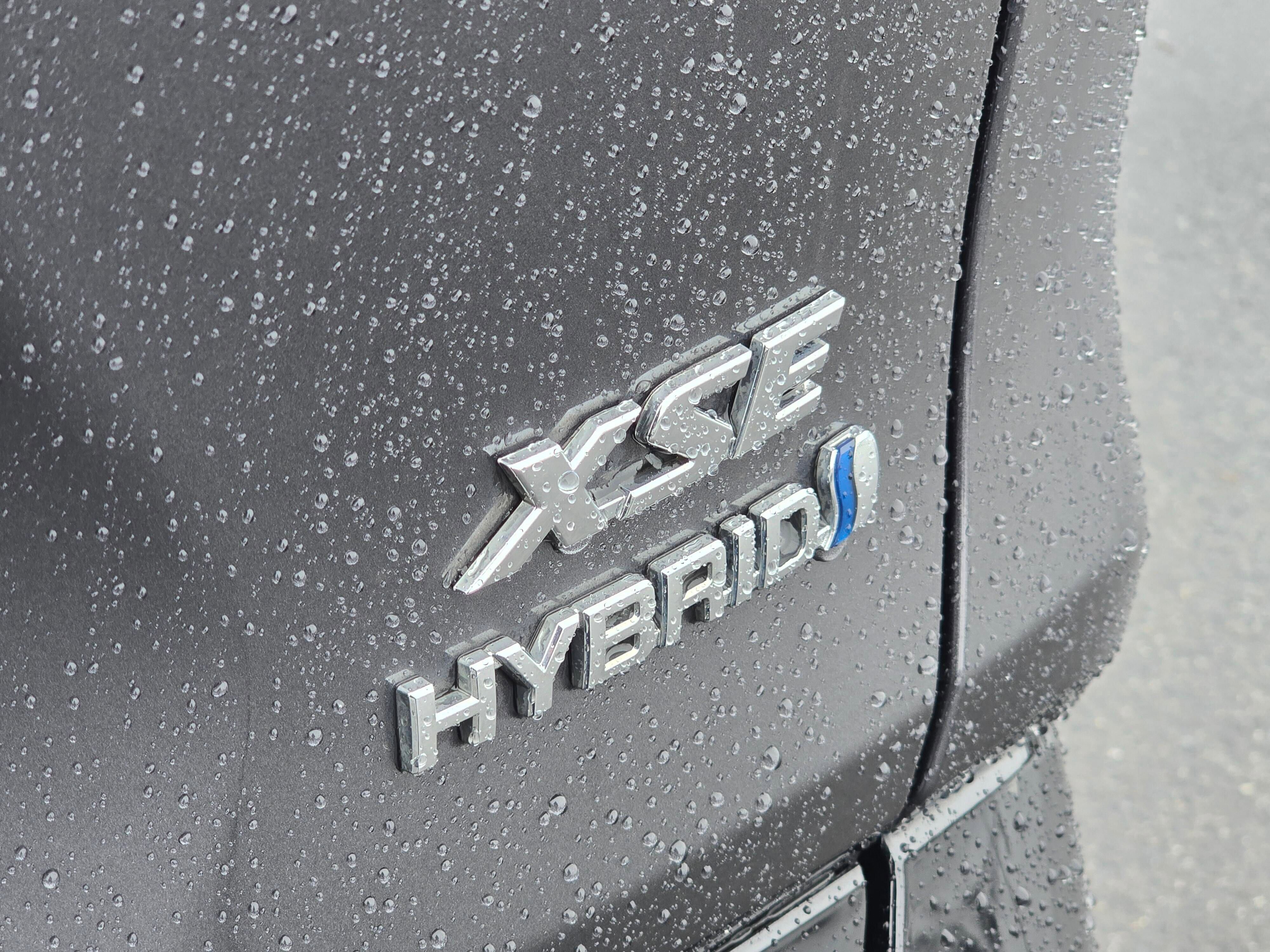 Used 2020 Toyota RAV4 XSE w/ XSE Grade Weather Package AWD/4WD image 10