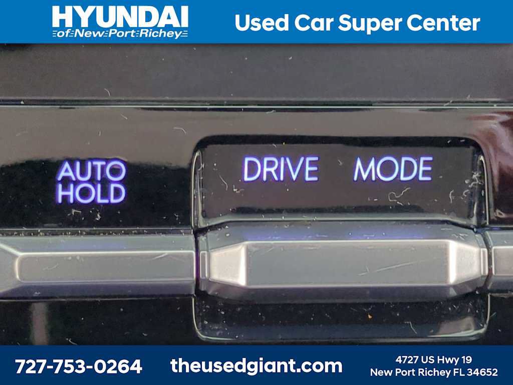 Used 2025 Hyundai Santa Fe XRT AWD/4WD image 29