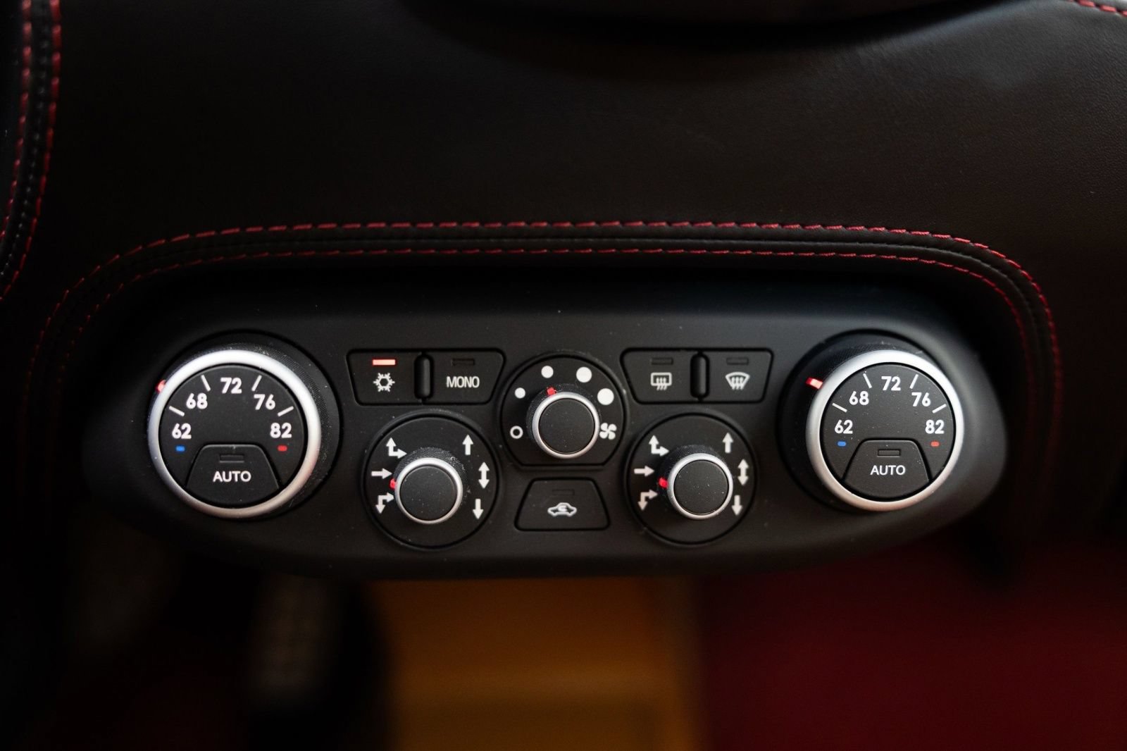 Used 2011 Ferrari 458 Italia Coupe RWD image 42
