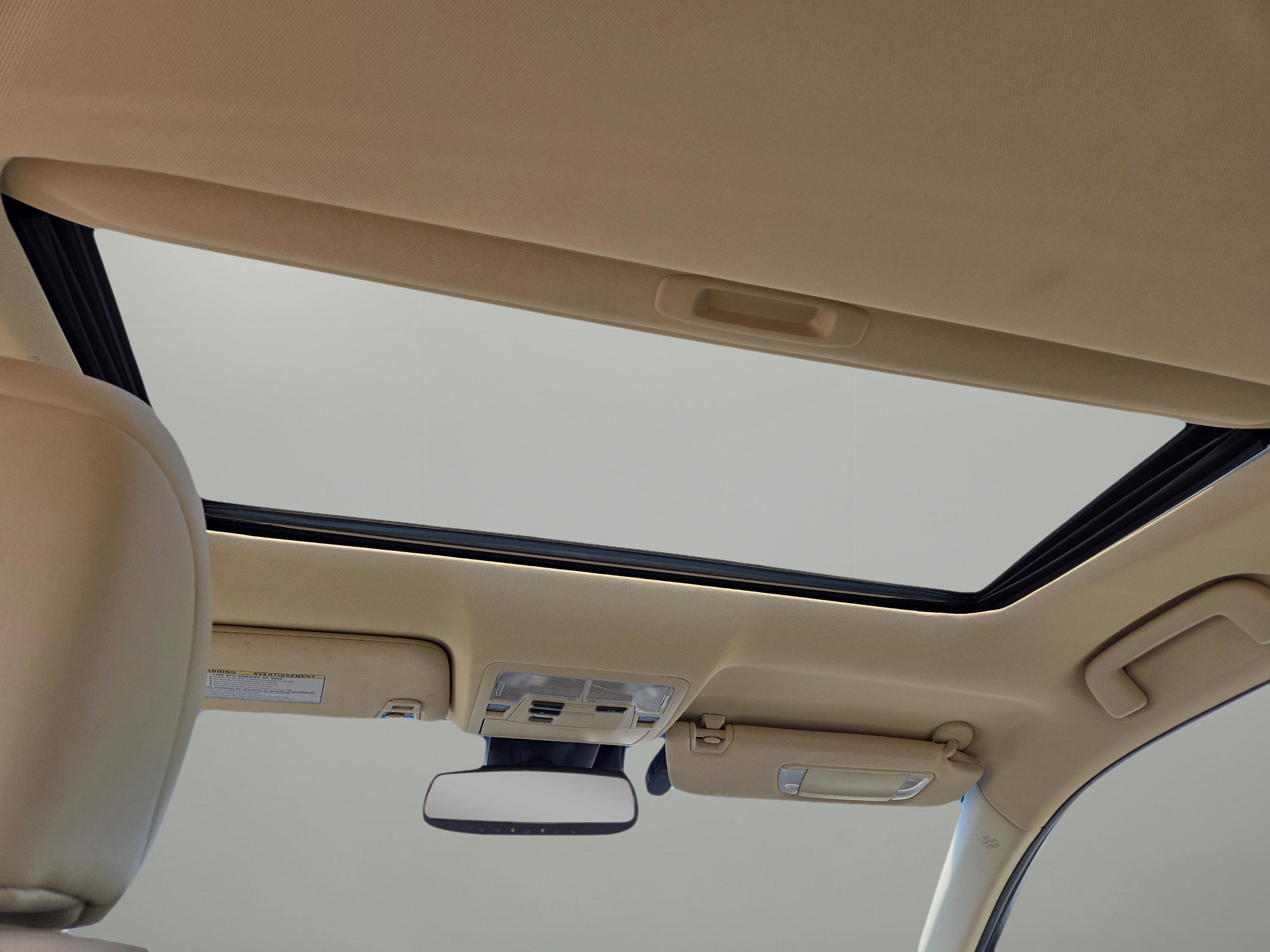 Used 2016 Toyota Avalon Limited w/ Toyota Safety Sense Package image 17