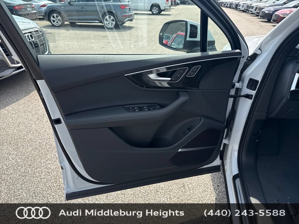 New 2026 Audi Q7 3.0T Premium Plus AWD/4WD image 11