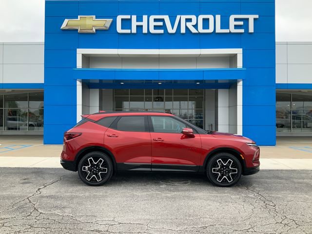 Used 2023 Chevrolet Blazer RS w/ Driver Confidence II Package FWD image 6