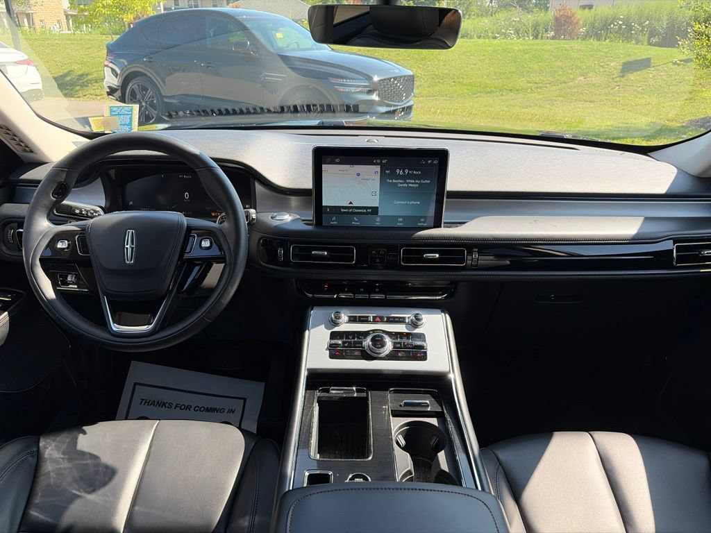 Used 2024 Lincoln Aviator AWD w/ Premium Package image 7