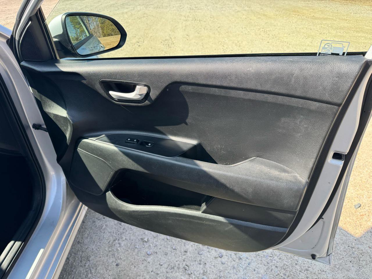 Used 2019 Kia Rio S image 23