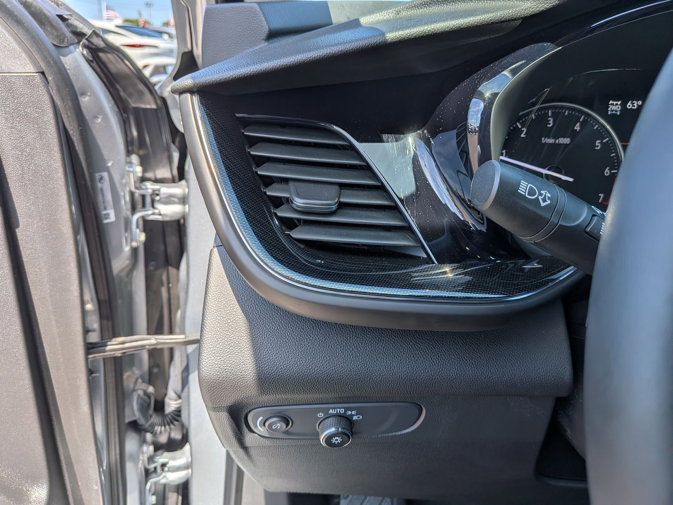Certified 2023 Buick Envision Essence w/ Sport Touring Package AWD/4WD image 17