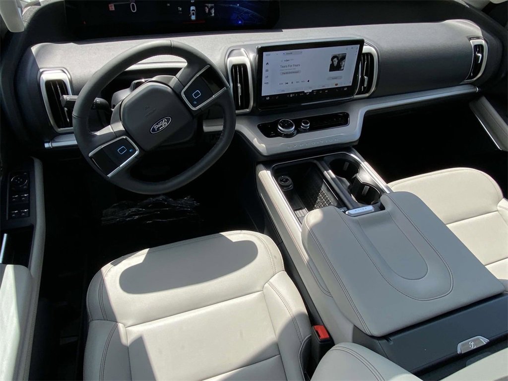 New 2025 Ford Expedition Max Active image 12