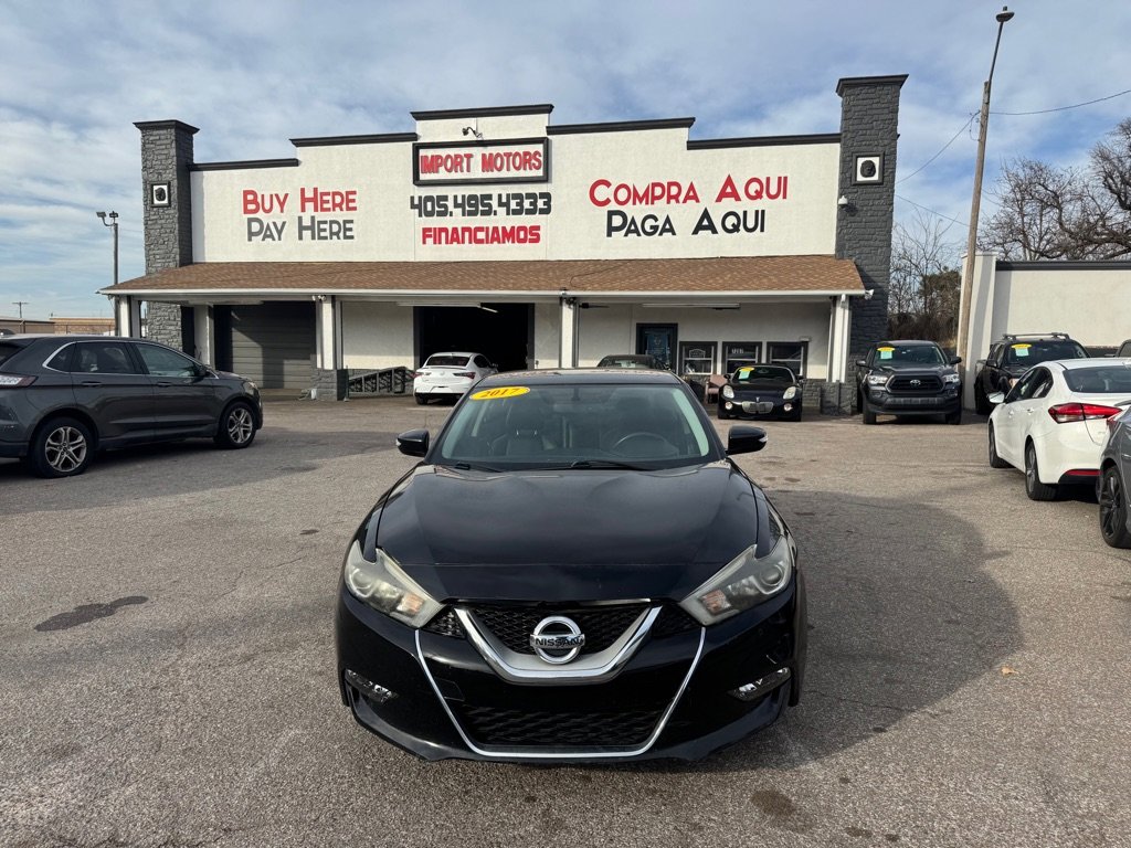 Used 2017 Nissan Maxima 3.5 SV image 2