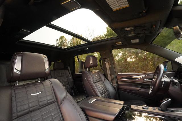 Used 2023 Cadillac Escalade V AWD/4WD image 27