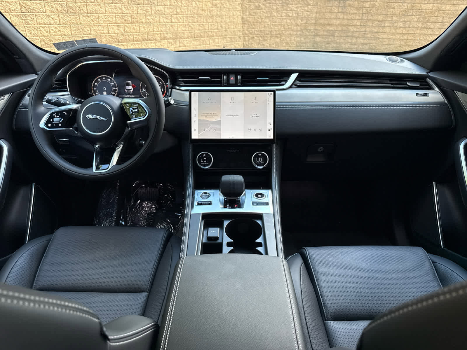 New 2026 Jaguar F-PACE R-Dynamic S image 10