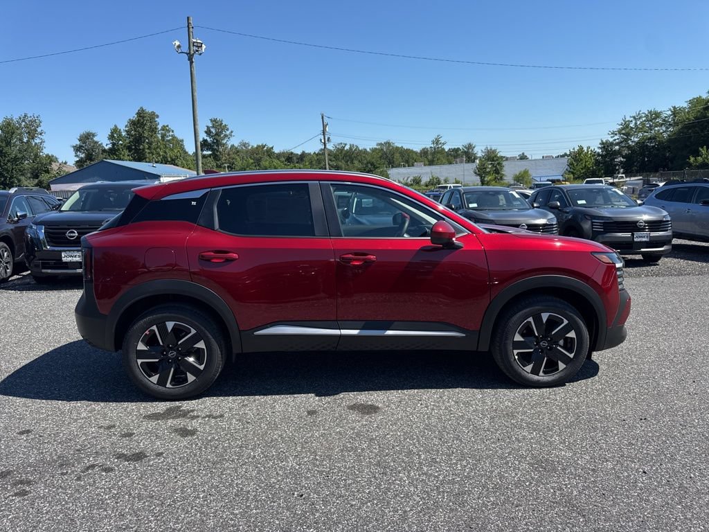 Used 2025 Nissan Kicks SV w/ SV Premium Package AWD/4WD image 4
