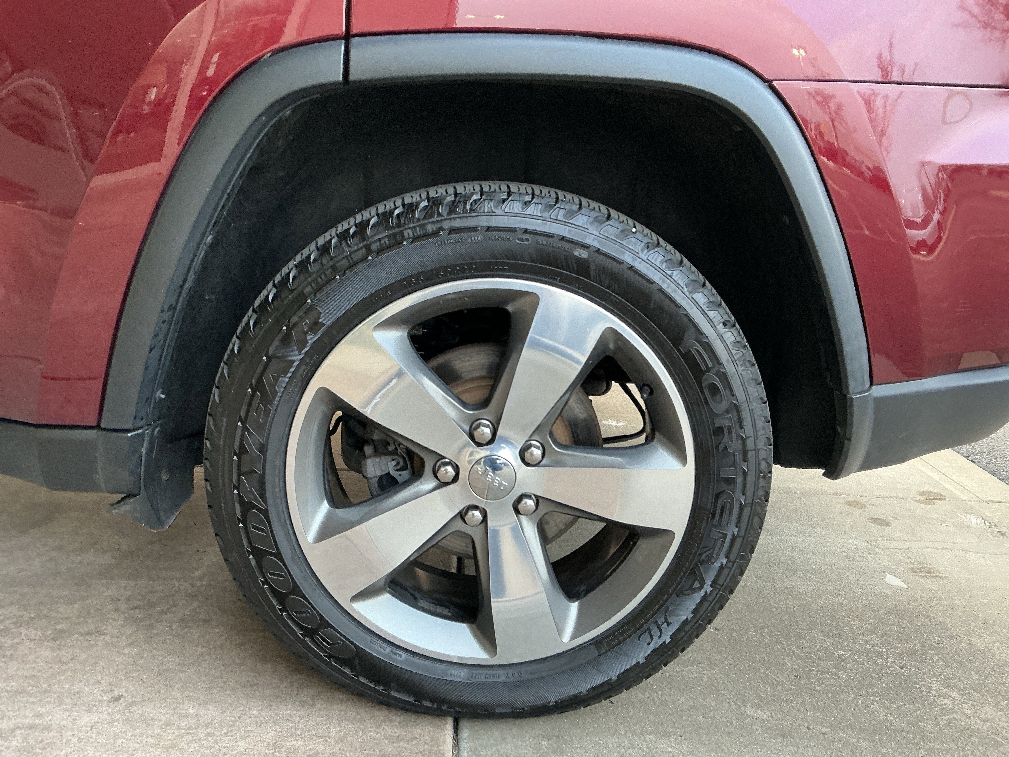 Used 2016 Jeep Grand Cherokee Limited w/ Luxury Group II image 27