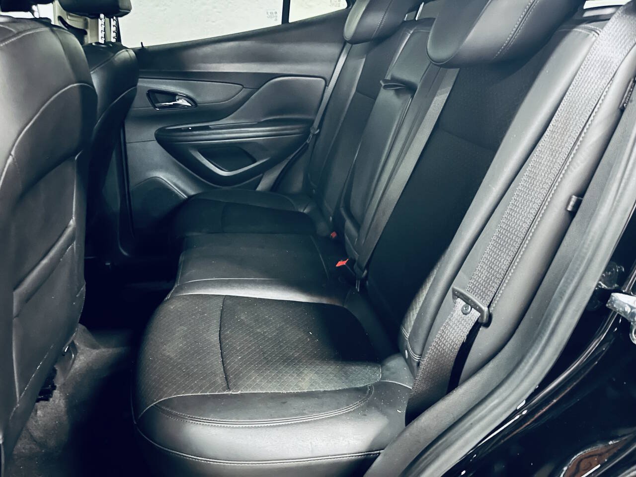 Used 2018 Buick Encore Sport Touring w/ Safety Package FWD image 18