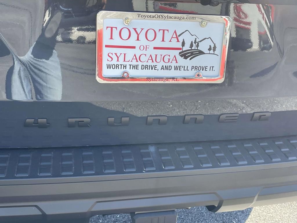 Used 2026 Toyota 4Runner SR5 image 8
