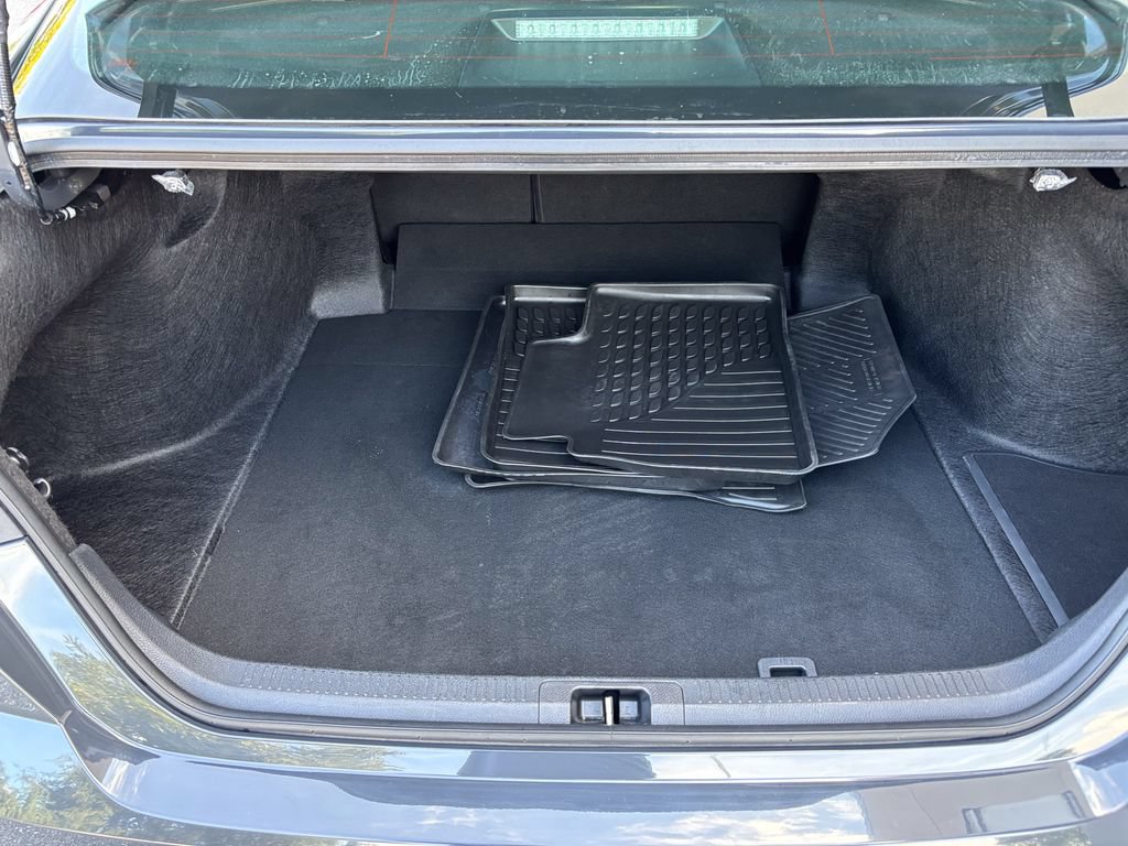 Used 2025 Toyota Camry SE FWD image 43